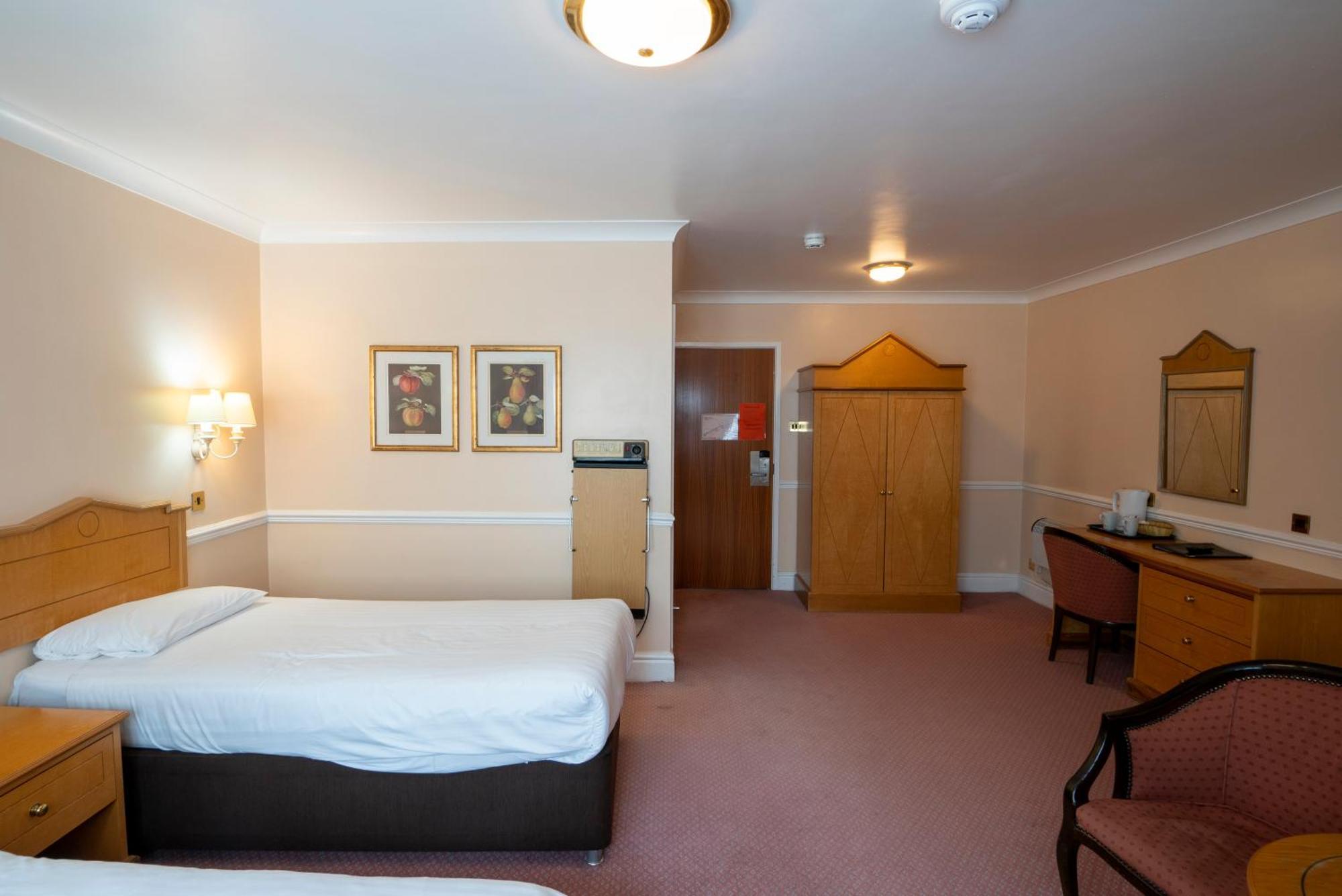 Beaufort Park Hotel Mold Zewnętrze zdjęcie